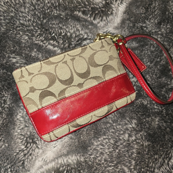 Coach Wristlet Bag Euc - Picture 1 of 4